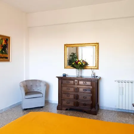 Aurelia Loris House Holiday home
