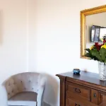 Aurelia Loris House