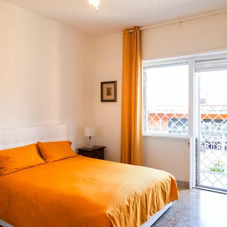 Aurelia Loris House * Róma